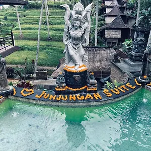 3* Parque de vacaciones Junjungan